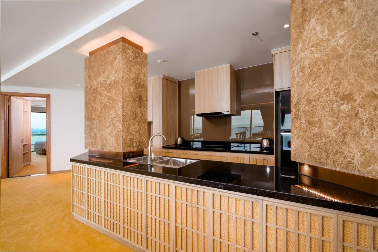 Sala Grand Tuyhoa Hotel Туй Хоа Екстериор снимка