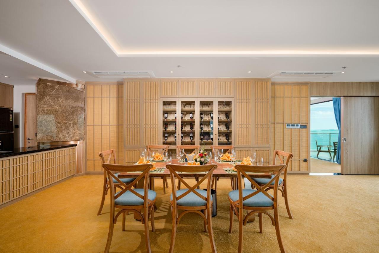 Sala Grand Tuyhoa Hotel Туй Хоа Екстериор снимка